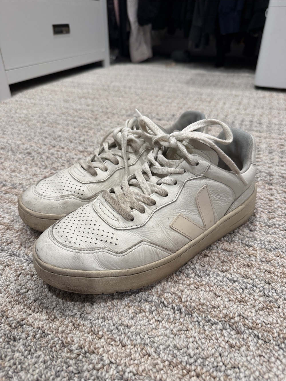 Veja V 90 Sneaker
